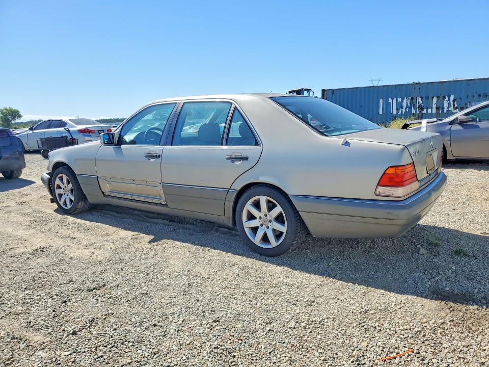 1995 Mercedes-benz S class VIN WDBGA43E9SA252433 COPART salvage auction — FRONT END, AZ - DIS/DLR/EXP ONLY CLEAN TITLE, sold $550 on 2026-07-17 (photo 2)