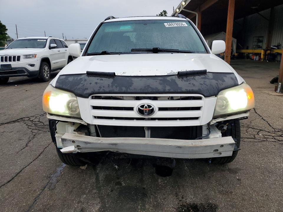 2004 Toyota Highlander VIN JTEEP21A840066267 COPART salvage auction — FRONT END, Co - Dis/Dlr/Exp Only Clean Title, sold $800 on 2026-07-28 (photo 5)