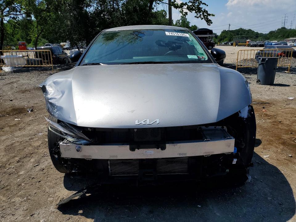 2023 Kia Ev6 VIN KNDC34LA5P5130255 COPART salvage auction — FRONT END, Fl - Certificate Of Destruction (P), sold $7,000 on 2026-07-09 (photo 5)