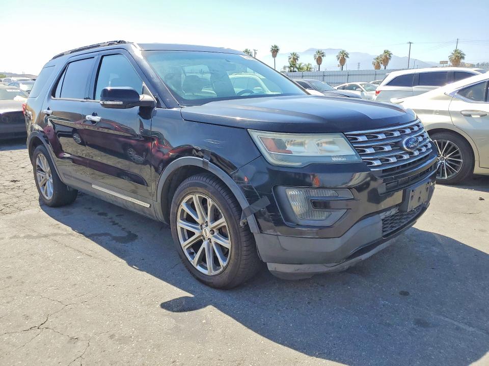 2017 Ford Explorer VIN 1FM5K7F83HGB81521 COPART salvage auction — MINOR DENT/SCRATCHES, Ca - Dis/Dlr/Exp Only Clean Title (P), sold $2,600 on 2026-07-09 (photo 4)