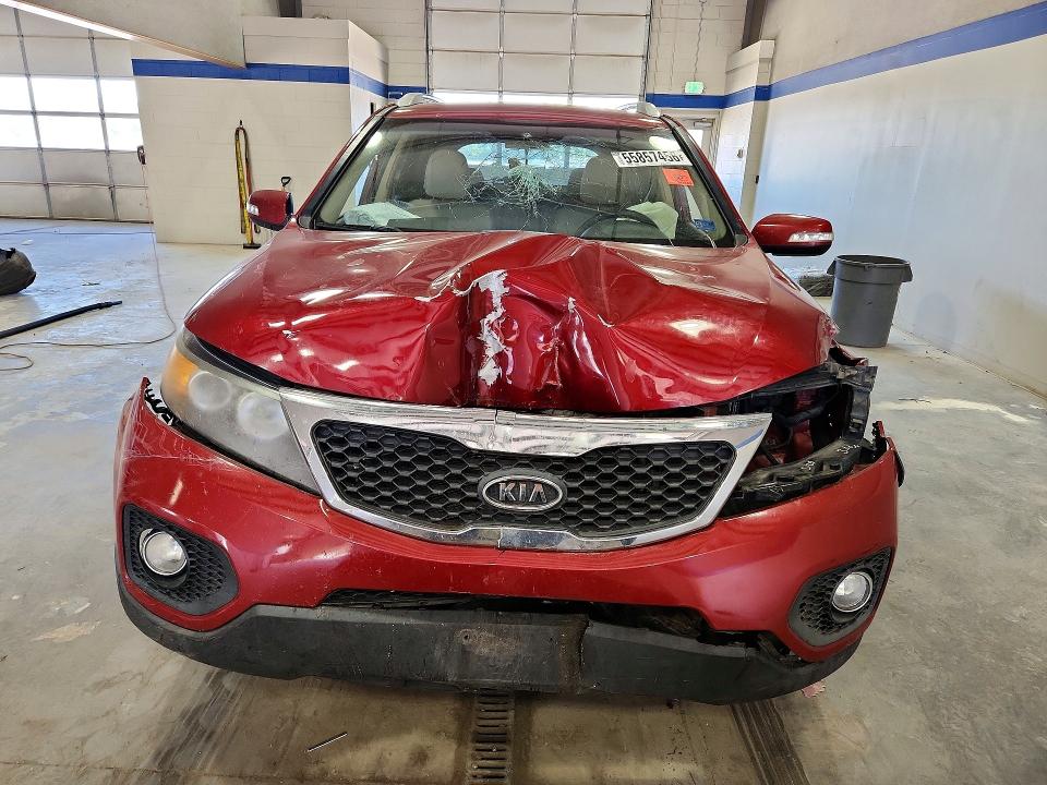 2011 Kia Sorento VIN 5XYKT3A16BG044008 COPART salvage auction — FRONT END, Va - Cert Of Title - Salvage, sold $675 on 2026-07-02 (photo 5)