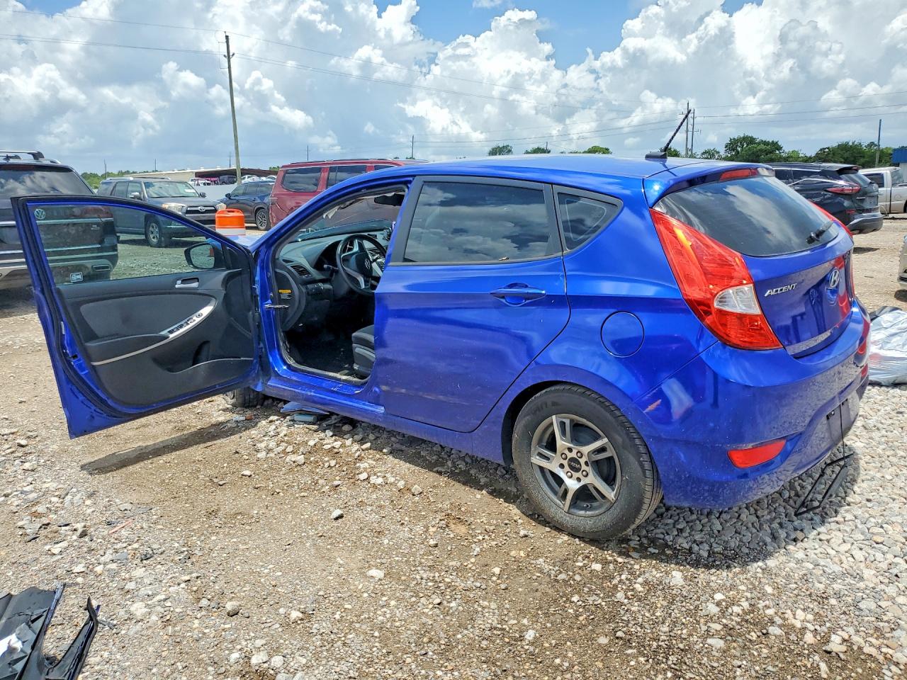 2013 Hyundai Accent VIN KMHCT5AE2DU118878 COPART salvage auction — Front End, TX - SALVAGE VEHICLE TITLE, sold $625 on 2026-07-09 (photo 2)