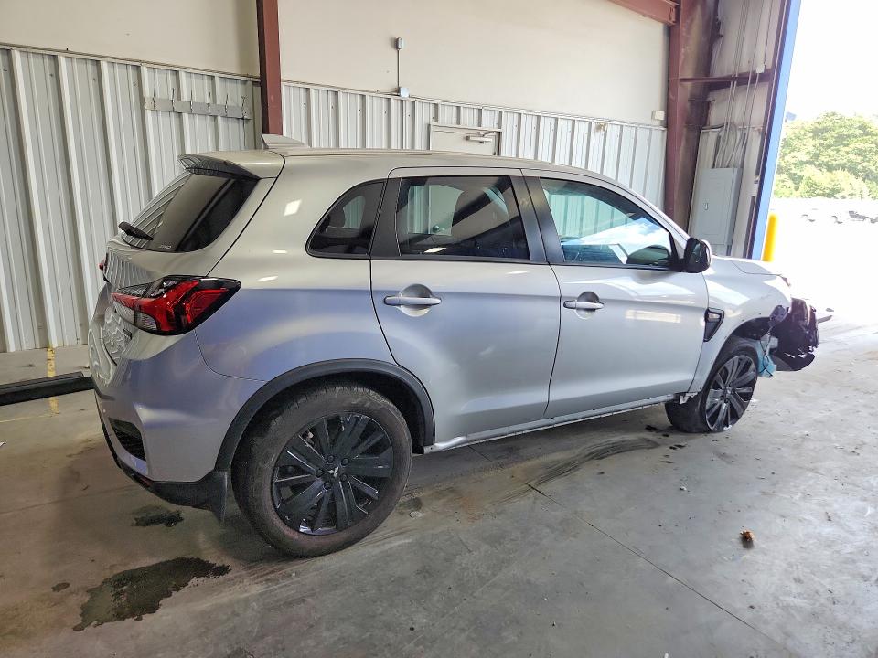 2025 Mitsubishi Outlander sport VIN JA4ARUAU6SU006068 COPART salvage auction — FRONT END, TN - CERTIFICATE OF TITLE, sold $6,900 on 2026-07-23 (photo 3)