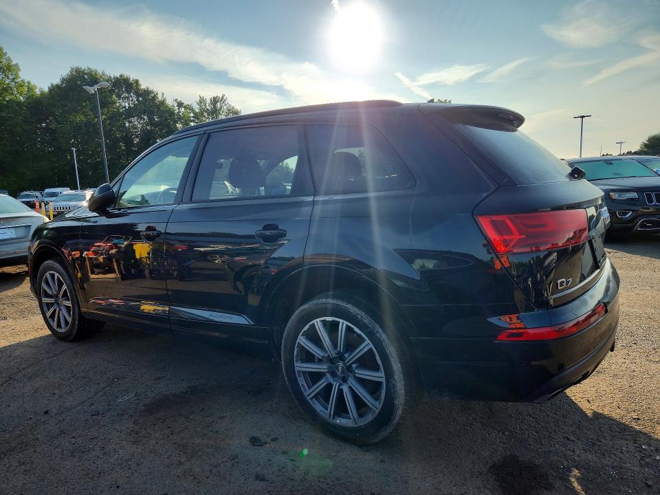 2018 Audi Q7 VIN WA1VAAF70JD018094 COPART salvage auction — MINOR DENT/SCRATCHES, Wv - Certificate Of Title, sold $6,900 on 2026-07-03 (photo 2)