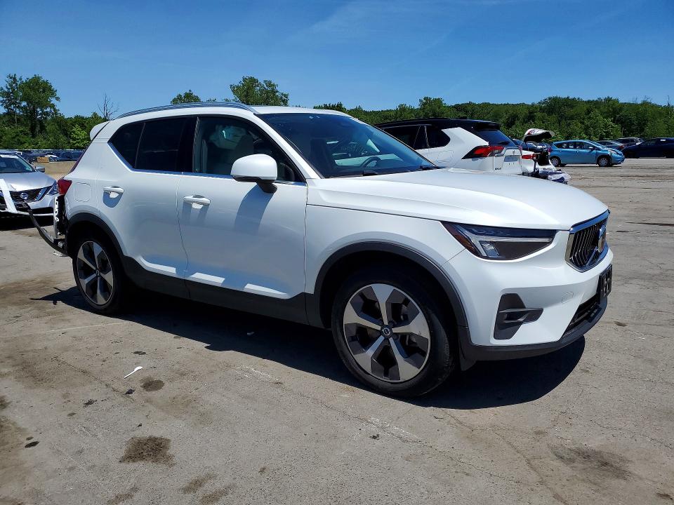 2023 Volvo Xc40 VIN YV4L12UN8P2952462 COPART salvage auction — REAR END, Nj - Cert Of Title-Salvage, sold $375 on 2026-08-17 (photo 4)