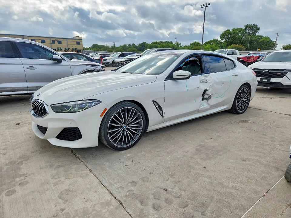 2022 BMW 8er VIN WBAGV2C02NCH16556 — COPART salvage auction photo