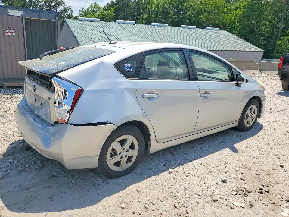 2011 Toyota Prius VIN JTDKN3DUXB5324703 COPART salvage auction — REAR END, Ma - Cert Of Title-Reconstrctd Coll, sold $775 on 2026-07-08 (photo 3)