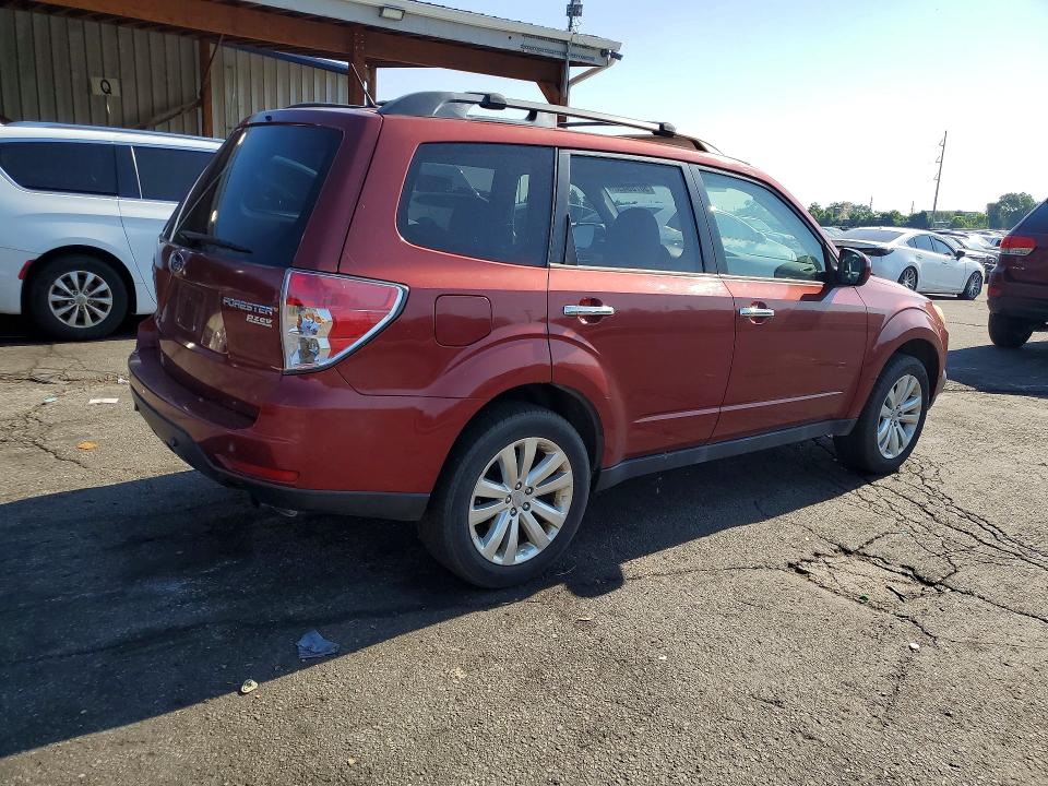 2011 Subaru Forester VIN JF2SHADC4BH706731 COPART salvage auction — MINOR DENT/SCRATCHES, Co - Dis/Dlr/Exp Only Clean Title, sold $450 on 2026-07-21 (photo 3)