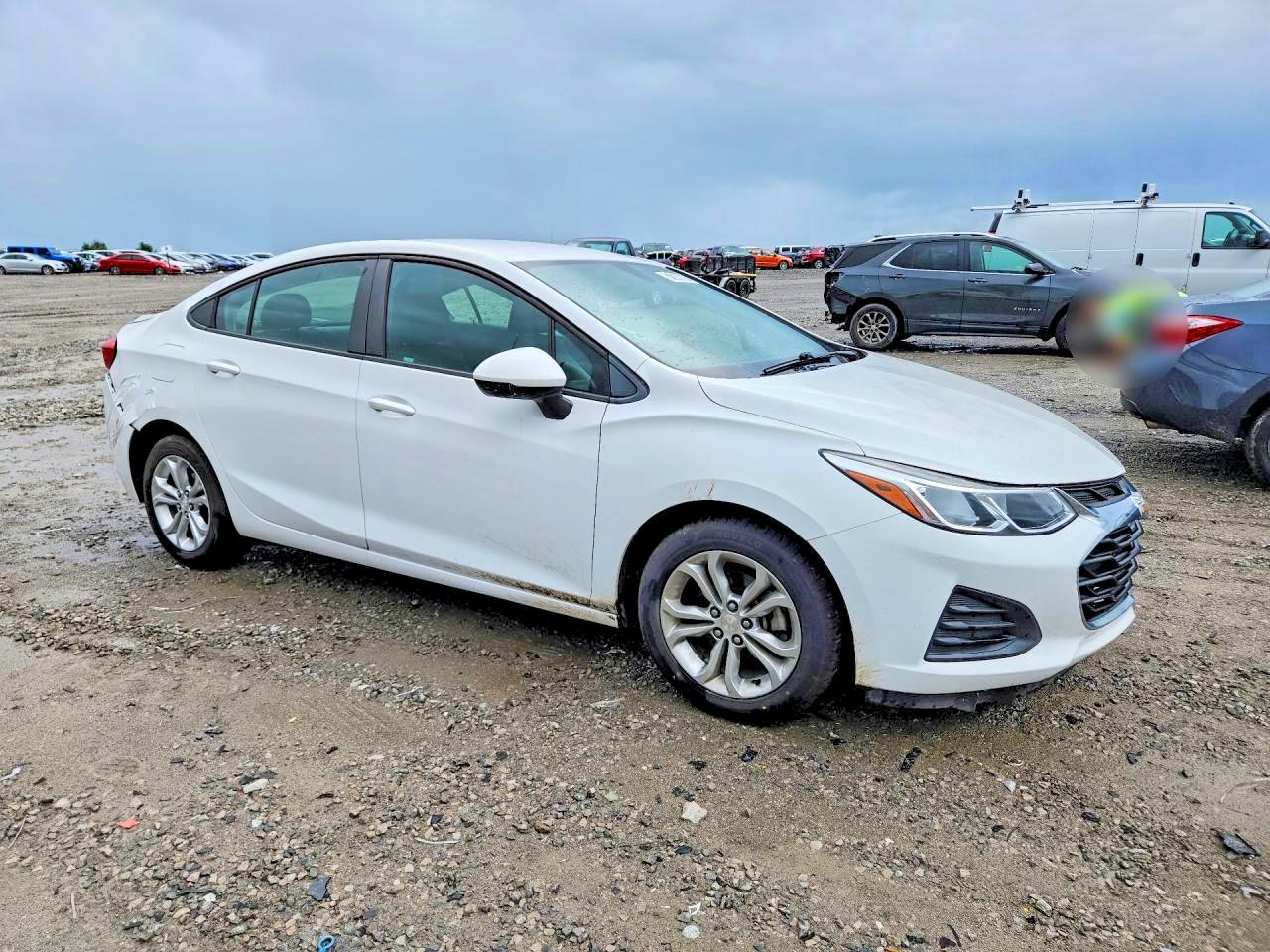 2019 Chevrolet Cruze VIN 1G1BC5SM8K7153483 COPART salvage auction — Rear End, KY - CERT OF TITLE-SALVAGE, sold $1,500 on 2026-07-09 (photo 4)
