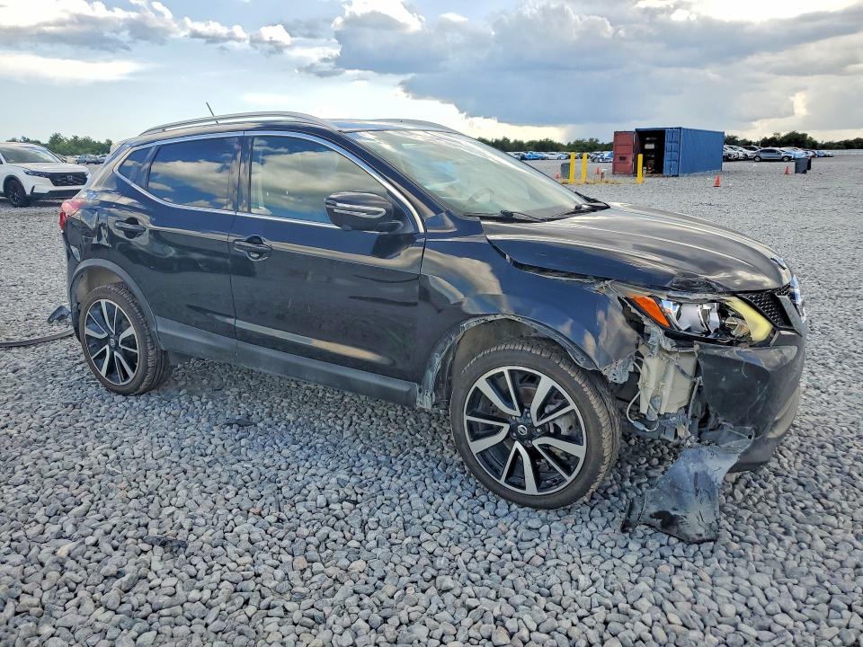 2017 Nissan Rogue VIN JN1BJ1CPXHW024161 COPART salvage auction — FRONT END, Fl - Cert Of Ttl-Rebuilt&Slvg Rbld, sold $2,200 on 2026-07-10 (photo 4)