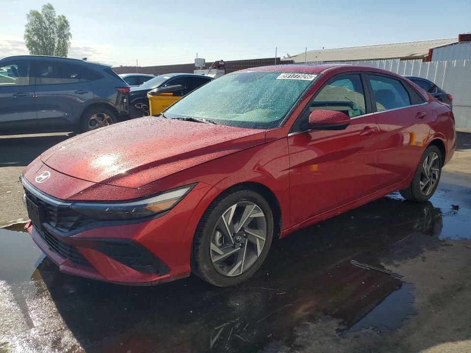 2025 Hyundai Elantra VIN KMHLS4DG9SU888082 COPART salvage auction — MINOR DENT/SCRATCHES, NV - CERTIFICATE OF TITLE, sold $13,600 on 2026-07-23 (photo 1)