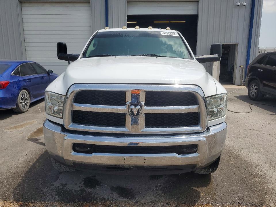 2018 Ram 2500 VIN 3C6UR5CJ1JG156027 COPART salvage auction — MINOR DENT/SCRATCHES, Tx - Certificate Of Title, sold $17,800 on 2026-07-18 (photo 5)