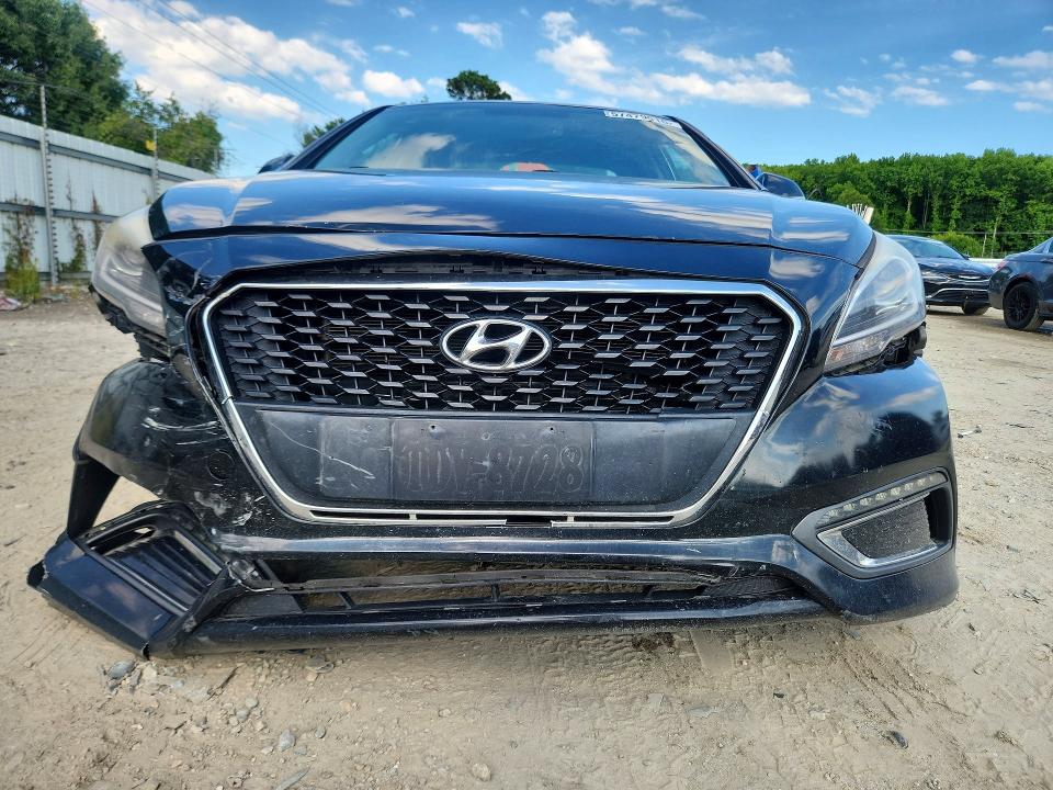 2016 Hyundai Sonata VIN KMHE34L1XGA017719 COPART salvage auction — FRONT END, Va - Certificate Of Title, sold $250 on 2026-07-07 (photo 5)