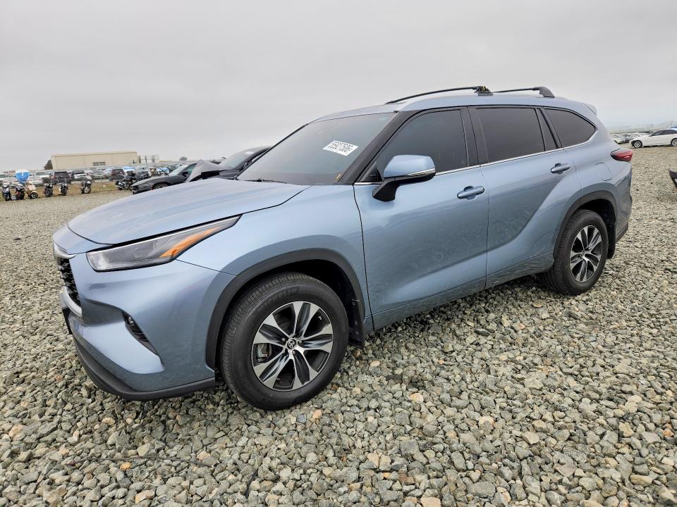 2024 Toyota Highlander VIN 5TDKDRBHXRS568626 — COPART salvage auction photo
