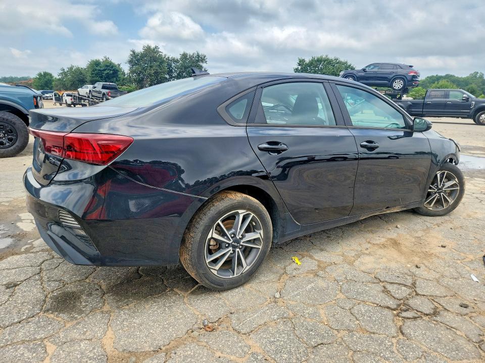2022 Kia Forte VIN 3KPF24AD7NE472904 COPART salvage auction — SIDE, GA - CERTIFICATE OF TITLE, sold $1,800 on 2026-07-09 (photo 3)