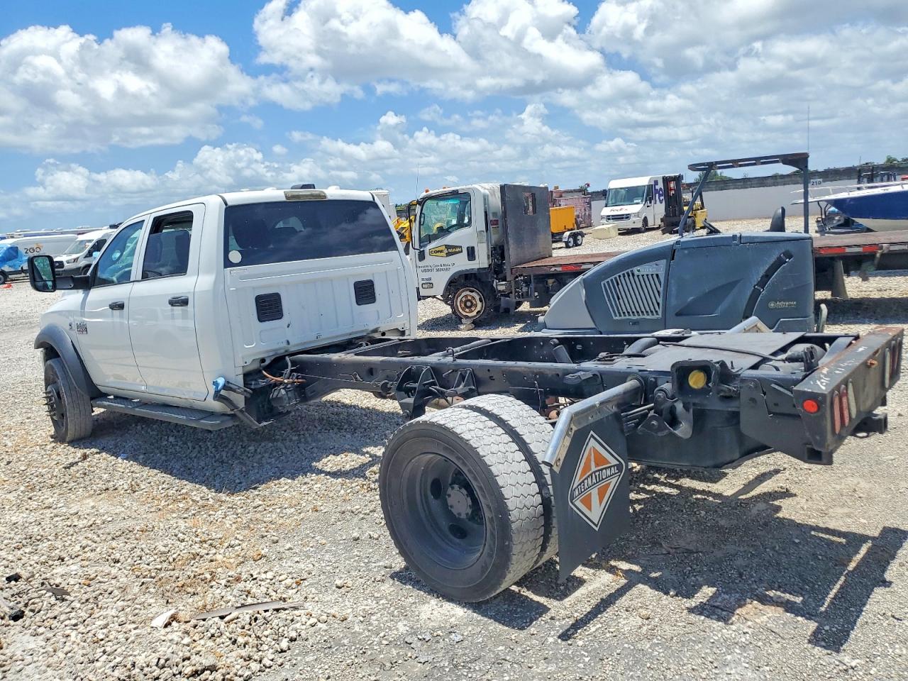 2011 Dodge Ram 4500 VIN 3D6WA6CL1BG570615 COPART salvage auction — Normal Wear, FL - CERTIFICATE OF TITLE, sold $1,650 on 2026-06-30 (photo 3)