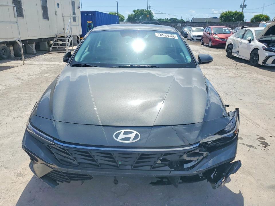 2025 Hyundai Elantra VIN KMHLS4DG0SU938934 COPART salvage auction — FRONT END, Fl - Certificate Of Title, sold $10,500 on 2026-07-07 (photo 5)