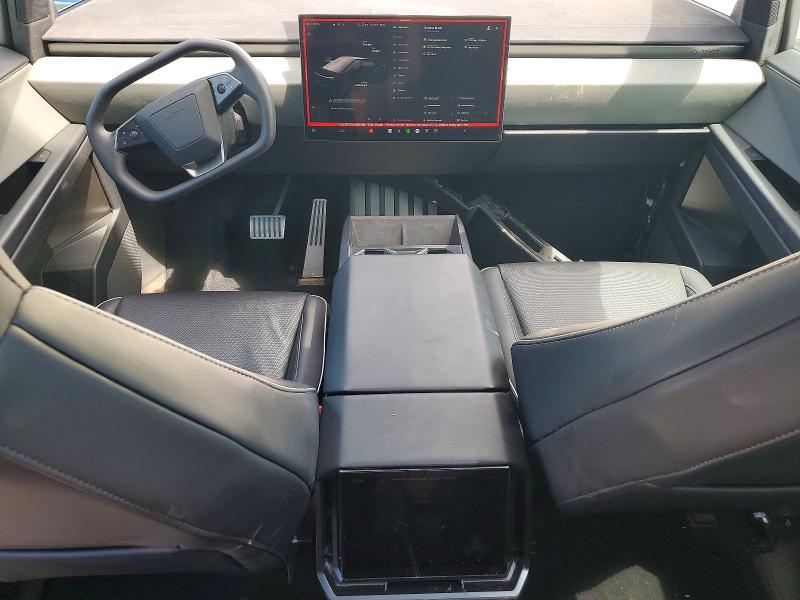 2025 Tesla VIN 7G2CEHEE2SA061608 COPART salvage auction — WATER/FLOOD, TX - SALVAGE TITLE-FLOOD DAMAGE, sold $51,500 on 2026-08-20 (photo 8)