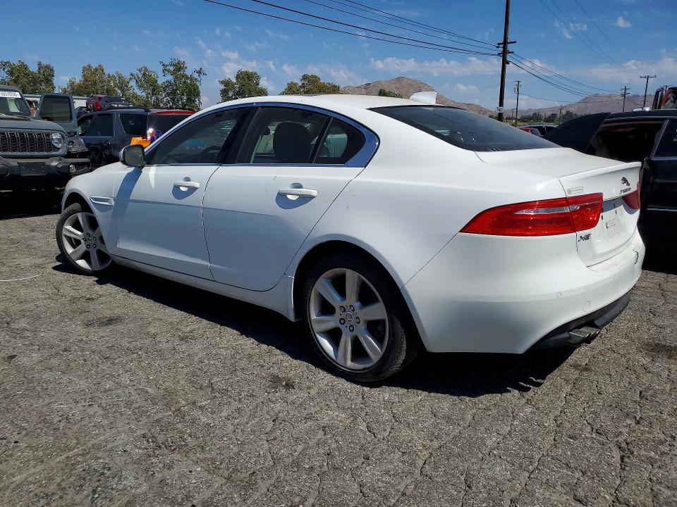 2017 Jaguar Xe VIN SAJAK4BN3HA953940 COPART salvage auction — MINOR DENT/SCRATCHES, Fl - Dis/Dlr/Exp Only Clean Title, sold $425 on 2026-07-02 (photo 2)