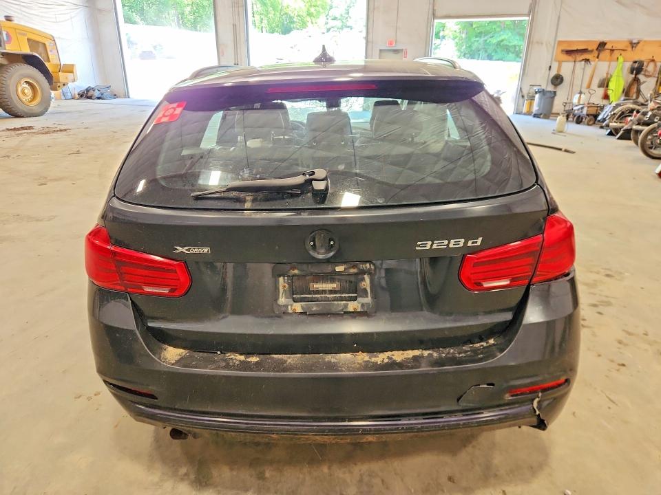 2018 BMW 3er VIN WBA8J1C54JA019219 COPART salvage auction — ROLLOVER, Vt - Cert Of Title-Salvage Vehicle, sold $1,450 on 2026-08-17 (photo 6)