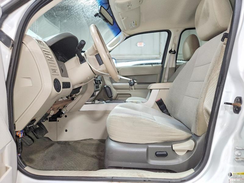 2011 Ford Escape hybrid VIN 1FMCU5K34BKB92676 COPART salvage auction — MINOR DENT/SCRATCHES, Ct - Certificate Of Title, sold $575 on 2026-07-02 (photo 7)