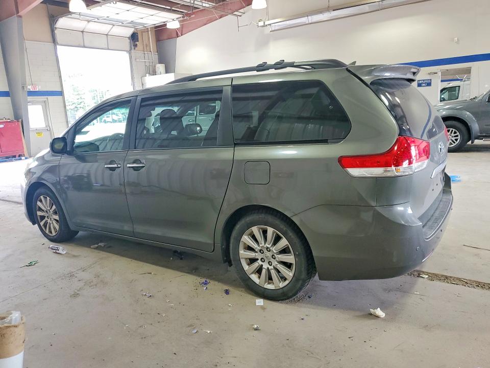 2011 Toyota Sienna VIN 5TDYK3DC5BS028962 COPART salvage auction — MECHANICAL, Va - Certificate Of Title, sold $2,900 on 2026-07-10 (photo 2)