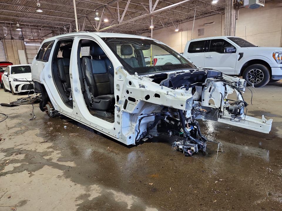 2020 Jeep Grand cherokee VIN 1C4RJFAGXLC390174 COPART salvage auction — STRIPPED, Mi - Certificate Of Title, sold $325 on 2026-07-02 (photo 4)