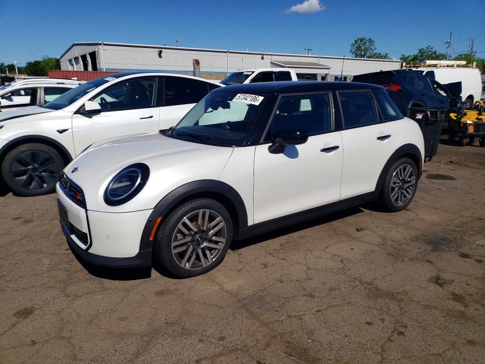 2025 Mini Cooper VIN WMW53GD0XS2W50944 COPART salvage auction — WATER/FLOOD, Ct - Cert Of Title-Flood Salvage, sold $8,700 on 2026-08-14 (photo 1)