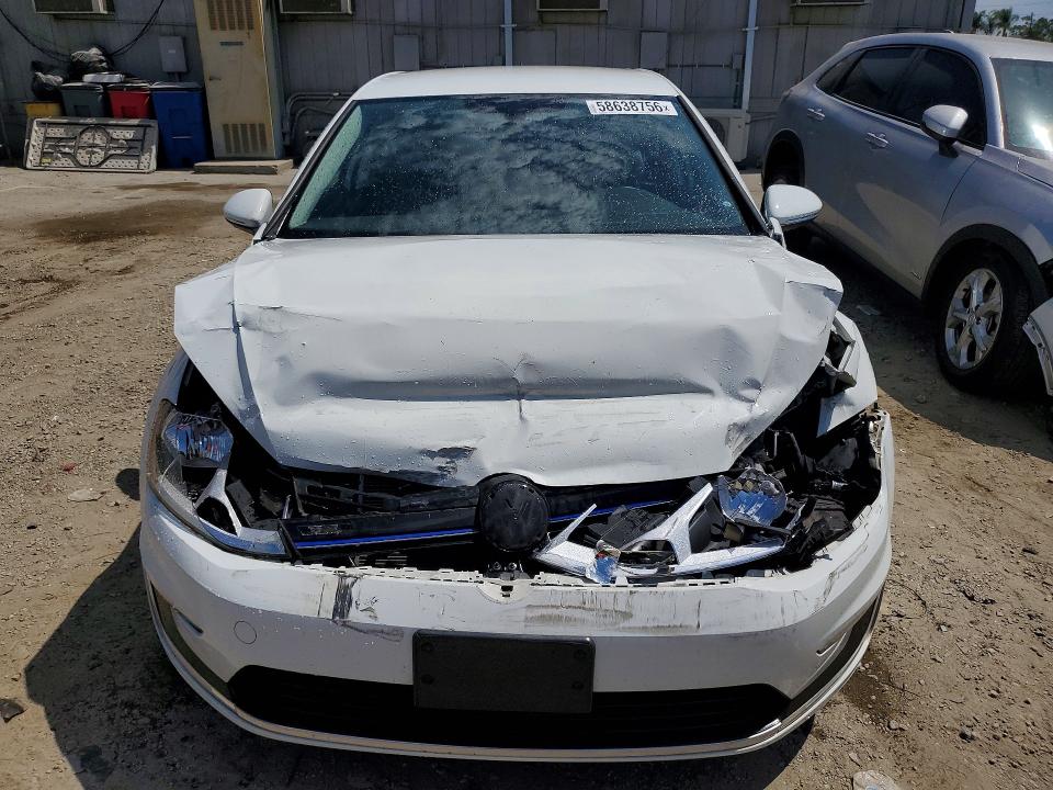 2016 Volkswagen Golf VIN WVWKP7AU2GW915390 COPART salvage auction — FRONT END, Ca - Dis/Dlr/Exp Only Clean Title, sold $900 on 2026-07-08 (photo 5)