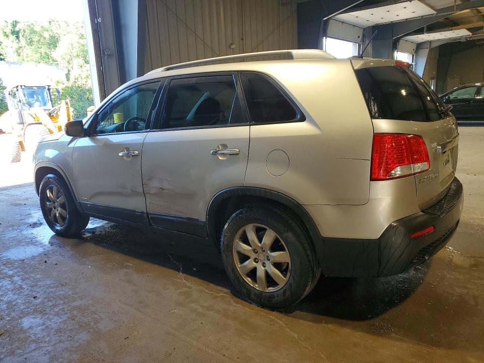 2013 Kia Sorento VIN 5XYKTCA61DG396931 COPART salvage auction — MECHANICAL, Pa - Cert Of Title, sold $1,050 on 2026-07-12 (photo 2)