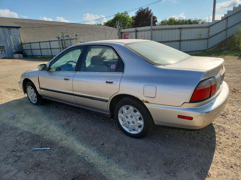 1997 Honda Accord VIN JHMCD5630VC019166 COPART salvage auction — ALL OVER, Mi - Dealer Only Clean Title, sold $375 on 2026-07-08 (photo 2)