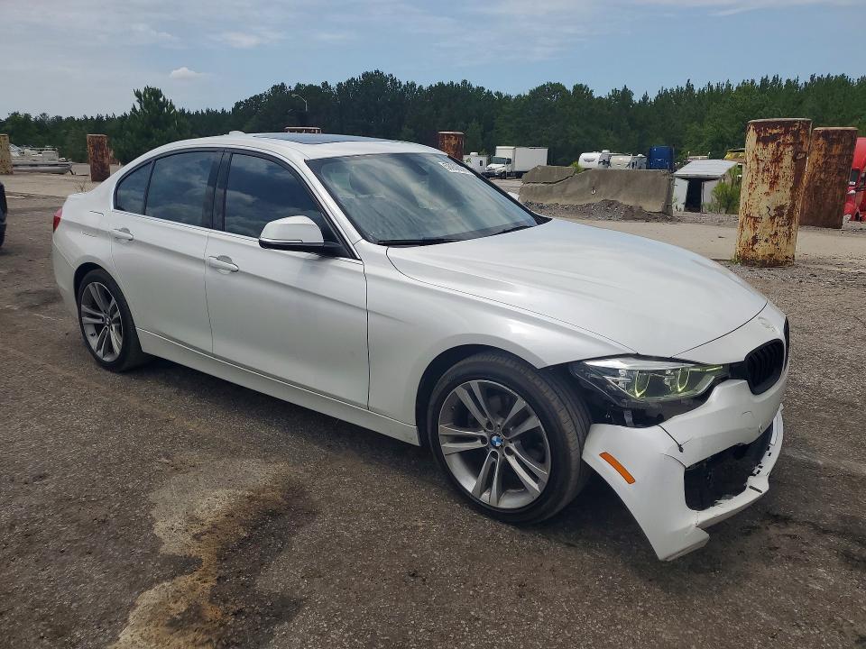 2017 BMW VIN WBA8B9G37HNU52699 COPART salvage auction — FRONT END, Nc - Certificate Of Title, sold $3,550 on 2026-07-31 (photo 4)