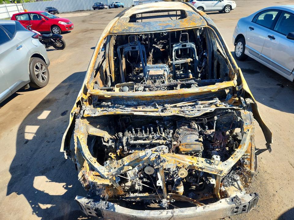 2021 Toyota Sienna VIN 5TDYSKFC6MS028298 COPART salvage auction — BURN, CT - CERT OF TITLE-PARTS ONLY SALVA, sold $500 on 2026-07-17 (photo 5)