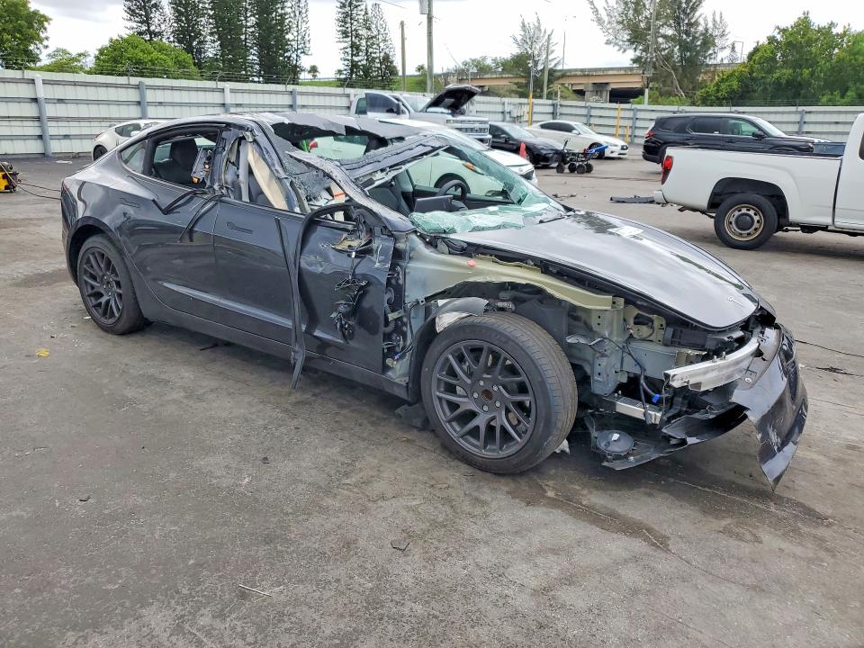 2025 Tesla Model 3 VIN 5YJ3E1EA2SF035987 COPART salvage auction — FRONT END, Fl - Certificate Of Destruction, sold $6,200 on 2026-07-20 (photo 4)