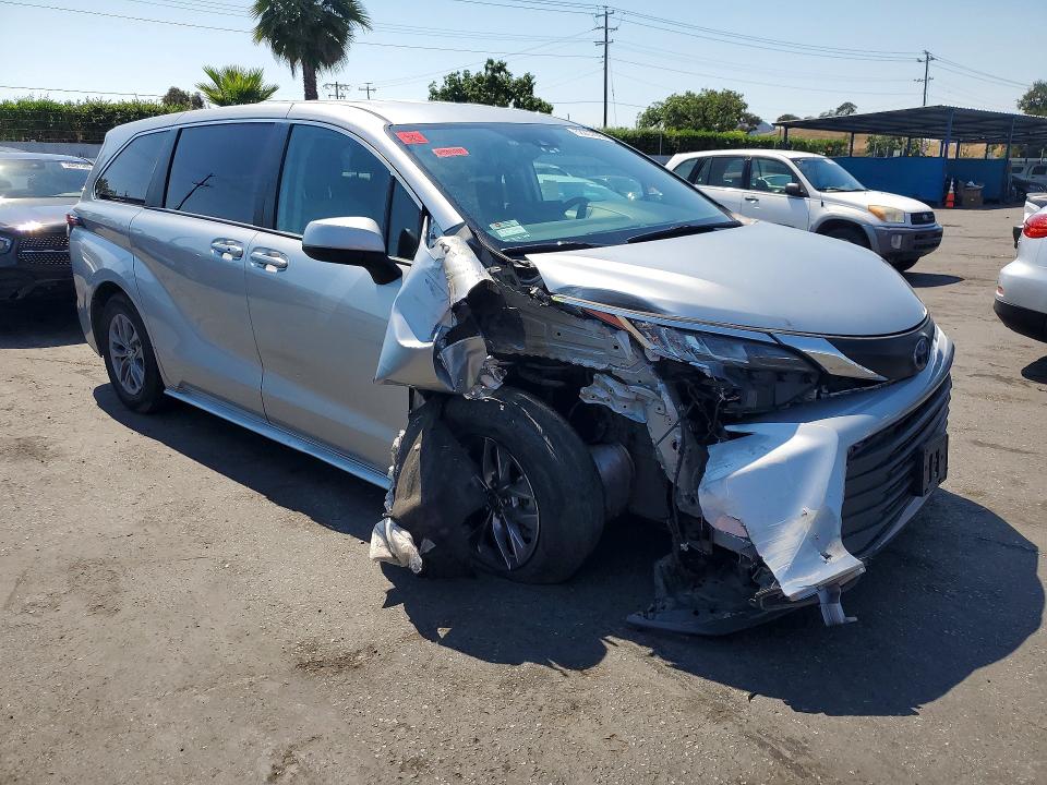 2022 Toyota VIN 5TDKRKEC6NS100704 COPART salvage auction — FRONT END, Ca - Salvage Certificate, sold $14,900 on 2026-07-23 (photo 4)