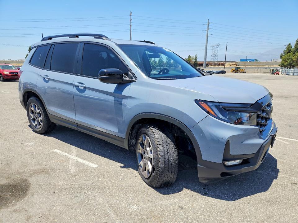 2023 Honda Passport VIN 5FNYF8H61PB035893 COPART salvage auction — FRONT END, Ca - Salvage Certificate, sold $14,100 on 2026-07-30 (photo 4)