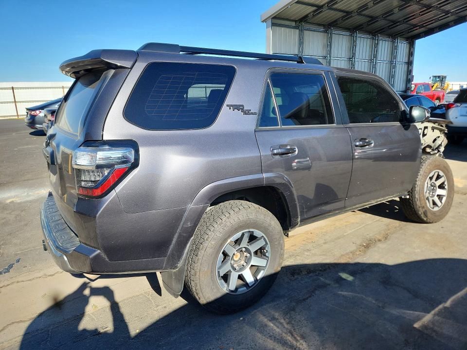 2021 Toyota 4runner VIN JTERU5JR8M5861971 COPART salvage auction — FRONT END, Ca - Salvage Certificate, sold $11,200 on 2026-07-23 (photo 3)