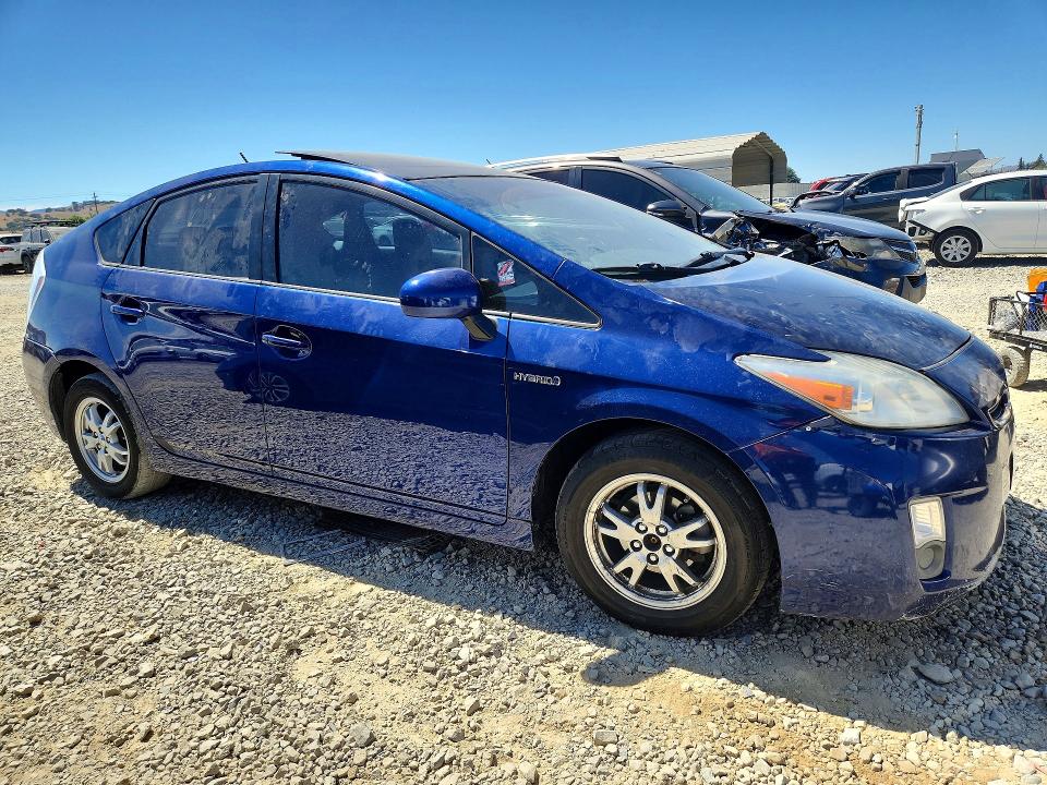 2011 Toyota Prius VIN JTDKN3DU8B0324261 COPART salvage auction — SIDE, CA - SALVAGE CERTIFICATE, sold $675 on 2026-07-14 (photo 4)