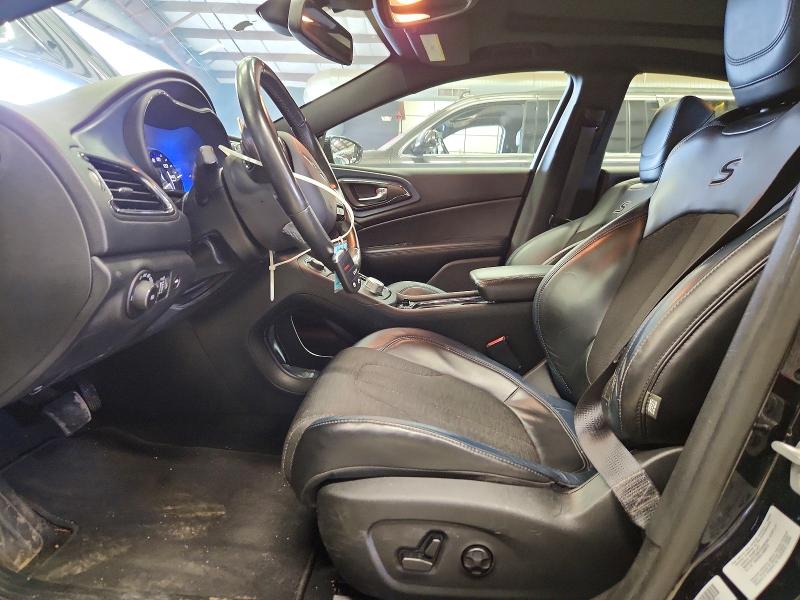 2015 Chrysler 200 VIN 1C3CCCDG8FN540418 COPART salvage auction — MINOR DENT/SCRATCHES, RI - CERTIFICATE OF TITLE, sold $2,550 on 2026-07-10 (photo 7)