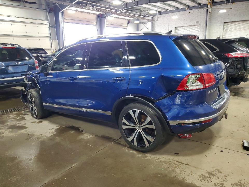 2017 Volkswagen Touareg VIN WVGRF7BPXHD003982 COPART salvage auction — REAR END, Mn - Cert Of Title-Salvage, sold $225 on 2026-07-28 (photo 2)