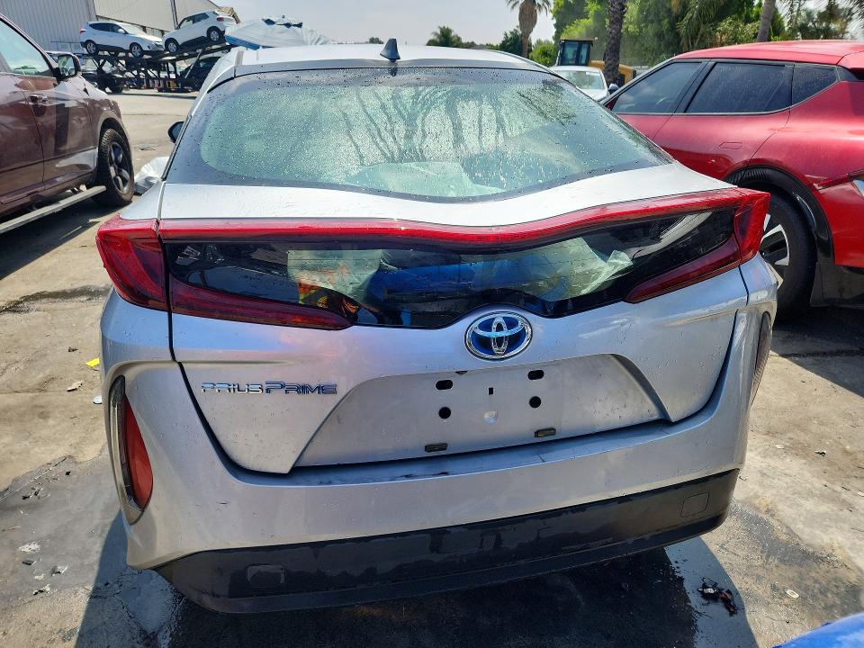 2018 Toyota Prius prime VIN JTDKARFP4J3104358 COPART salvage auction — SIDE, CA - CERTIFICATE OF TITLE, sold $2,100 on 2026-07-21 (photo 6)