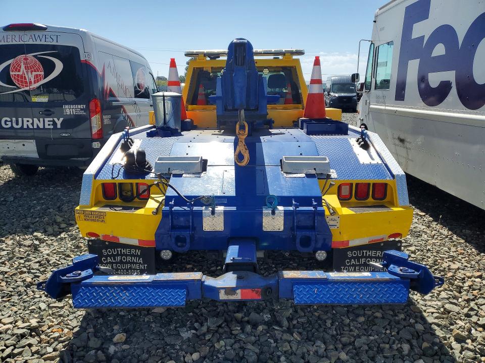 2021 Ford F550 VIN 1FDUF5GTXMDA06640 COPART salvage auction — MINOR DENT/SCRATCHES, CA - DIS/DLR/EXP ONLY CLEAN TITLE, sold $44,750 on 2026-07-30 (photo 6)