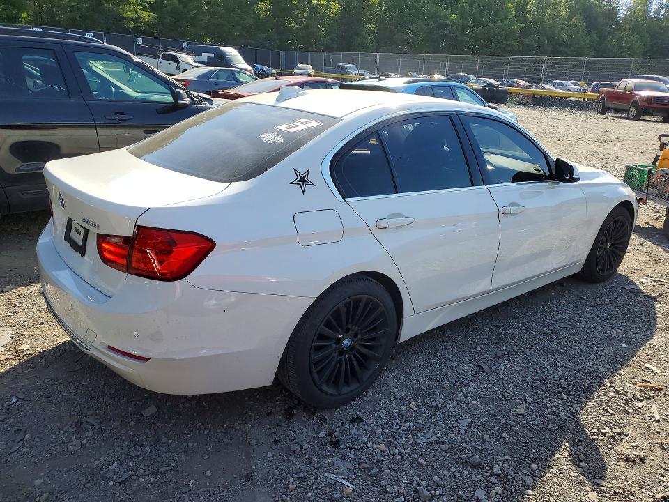 2015 BMW 3er VIN WBA3B3G51FNT19684 COPART salvage auction — FRONT END, Md - Cert Of Salvage > 75% Damage, sold $4,150 on 2026-08-09 (photo 3)