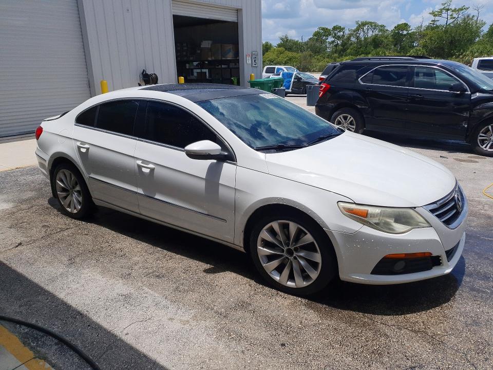 2012 Volkswagen Passat cc VIN WVWHP7AN1CE511953 COPART salvage auction — REAR END, Fl - Cert Of Title Slvg Rebuildable, sold $250 on 2026-08-19 (photo 4)