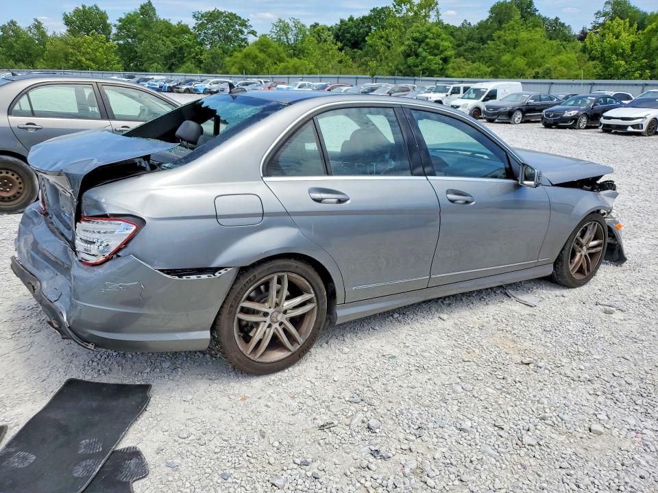 2012 Mercedes-benz C-klasse VIN WDDGF8BB3CR238134 COPART salvage auction — FRONT END, KY - CERT OF TITLE-SALVAGE, sold $550 on 2026-07-24 (photo 3)