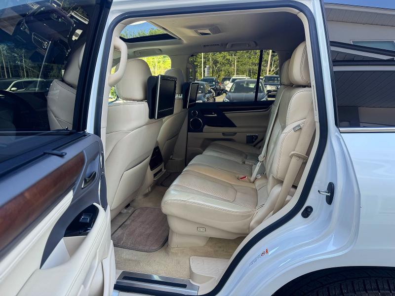 2016 Lexus Lx 570 VIN JTJHY7AX3G4213685 COPART salvage auction — MINOR DENT/SCRATCHES, MA - CERTIFICATE OF TITLE (P), sold $49,000 on 2026-07-11 (photo 8)