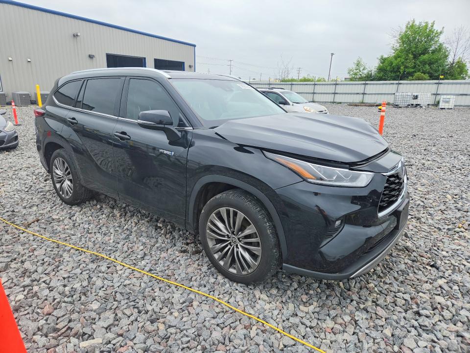 2021 Toyota Highlander VIN 5TDFARAH0MS010501 COPART salvage auction — FRONT END, WI - CERT OF TITLE-SALVAGE VEHICLE, sold $17,300 on 2026-07-20 (photo 4)