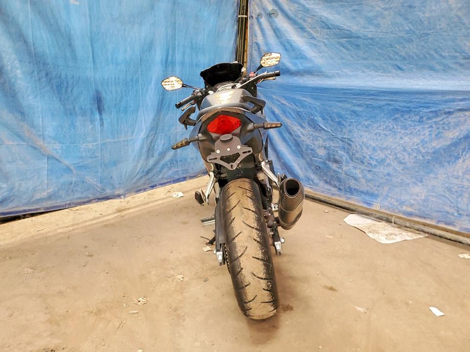 2015 Honda Cbr VIN MLHPC4423F5200002 COPART salvage auction — FRONT END, ON - PERMIT NO BRAND - UNFIT, sold $1,350 on 2026-07-14 (photo 4)