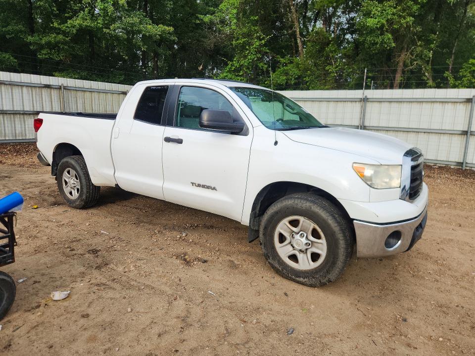 2013 Toyota Tundra VIN 5TFUM5F15DX043927 COPART salvage auction — MINOR DENT/SCRATCHES, Salvage Title, sold $575 on 2026-07-24 (photo 4)