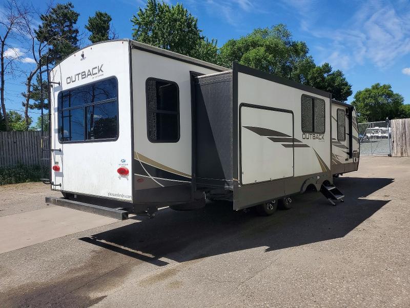 2022 Keystone Outback VIN 4YDT0BR22NW452630 COPART salvage auction — VANDALISM, MN - CERT OF TITLE-SALVAGE, sold $3,100 on 2026-07-30 (photo 4)